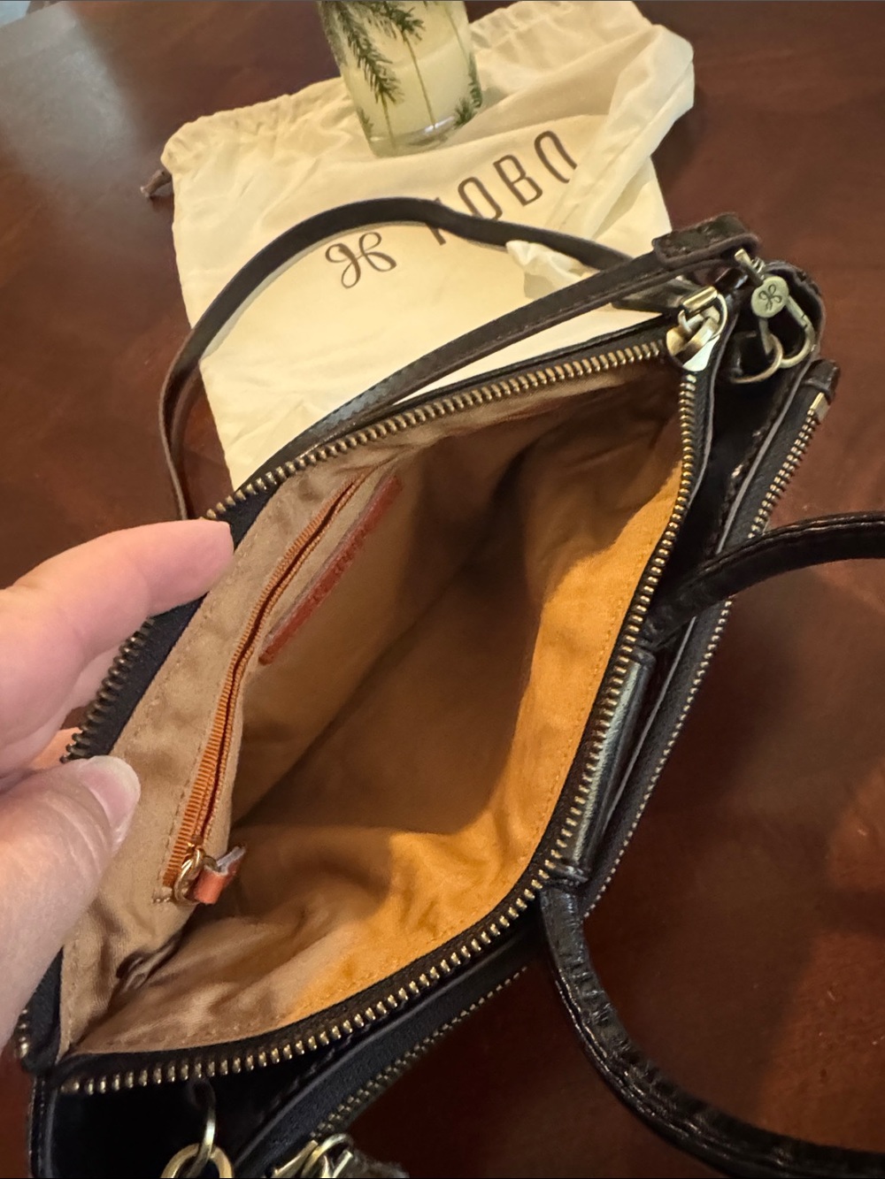 HOBO Black Leather Sable Crossbody - Excellent condition - Picture 7 of 10